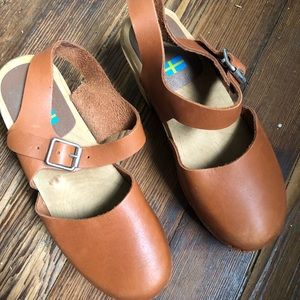 Mia Shoes - MIA Abba clog heel in luggage Mia Shoes - MIA Abba clog heel in luggage